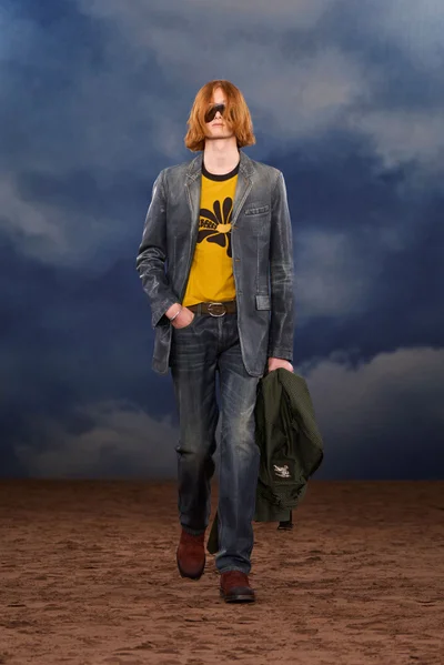 Look 15